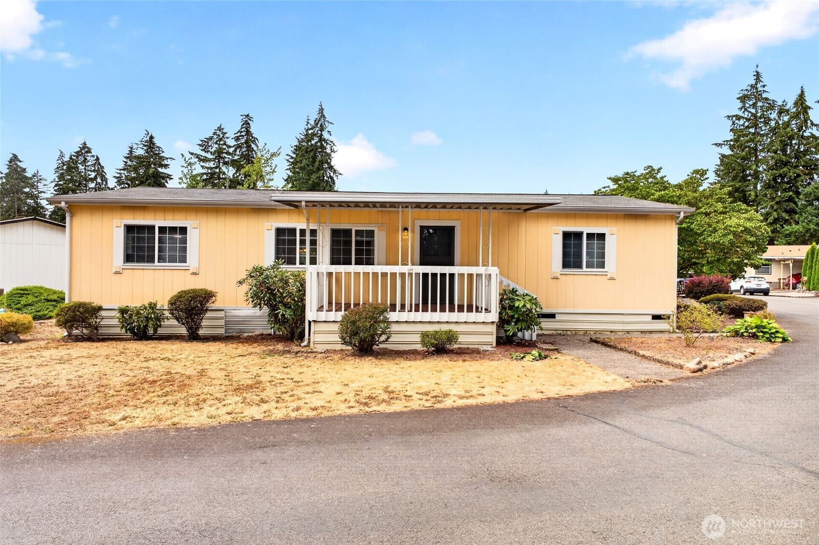 Property Photo:  10110  192nd Street Ct E 66  WA 98338 