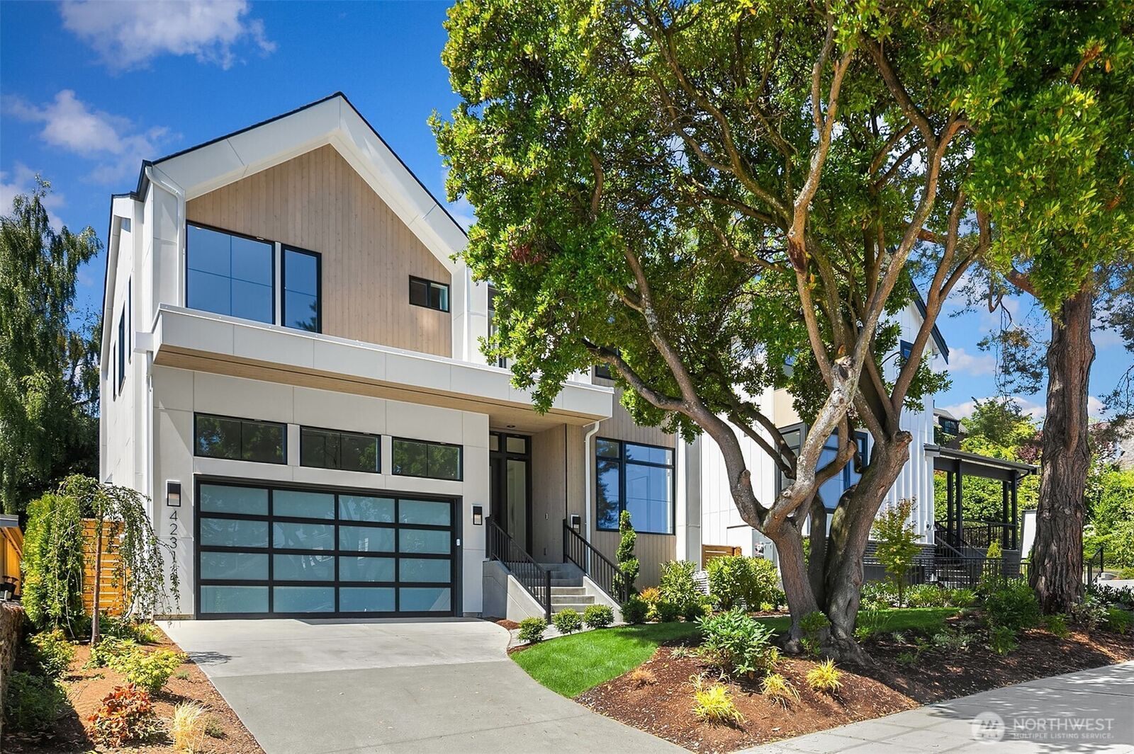 Property Photo:  4231  53rd Avenue NE  WA 98105 