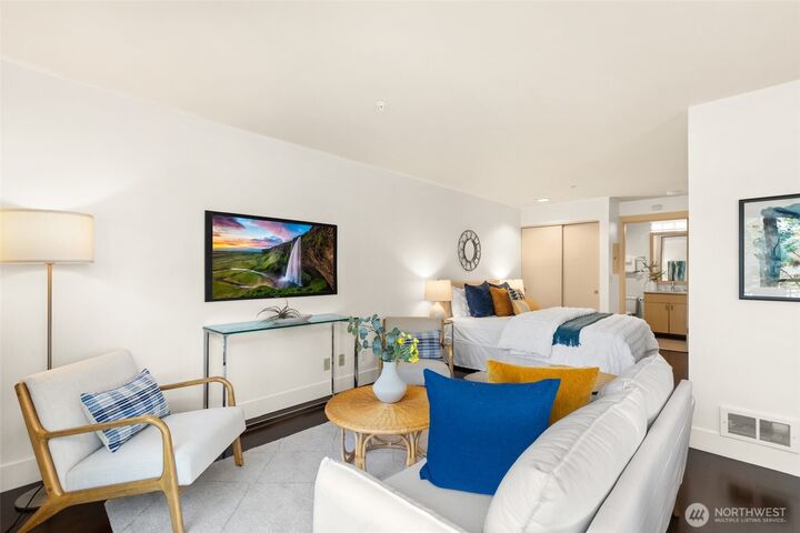 Property Photo: 1711 E Olive Way 308 WA 98102