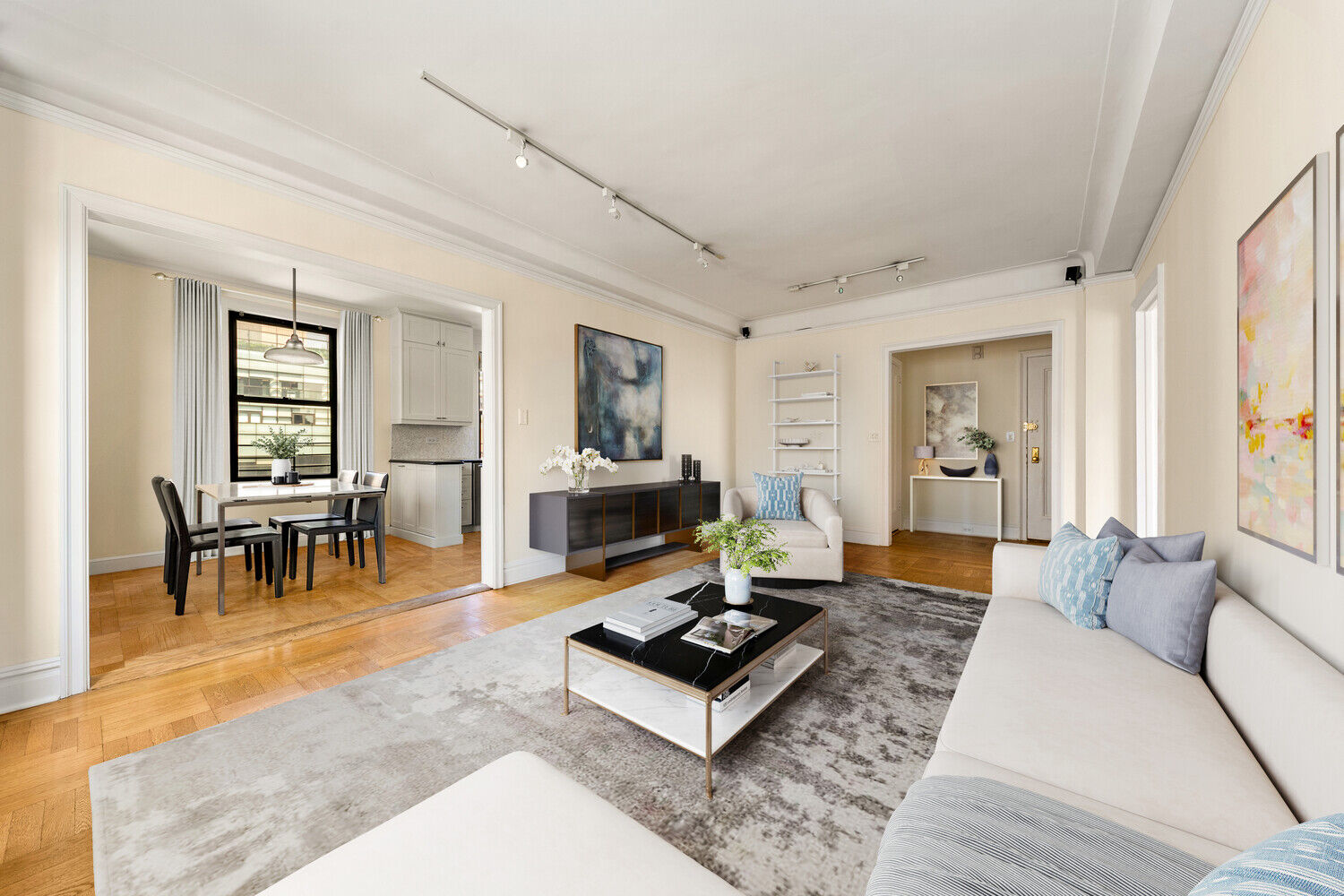 Property Photo:  174 W 76th Street 11J  NY 10023 