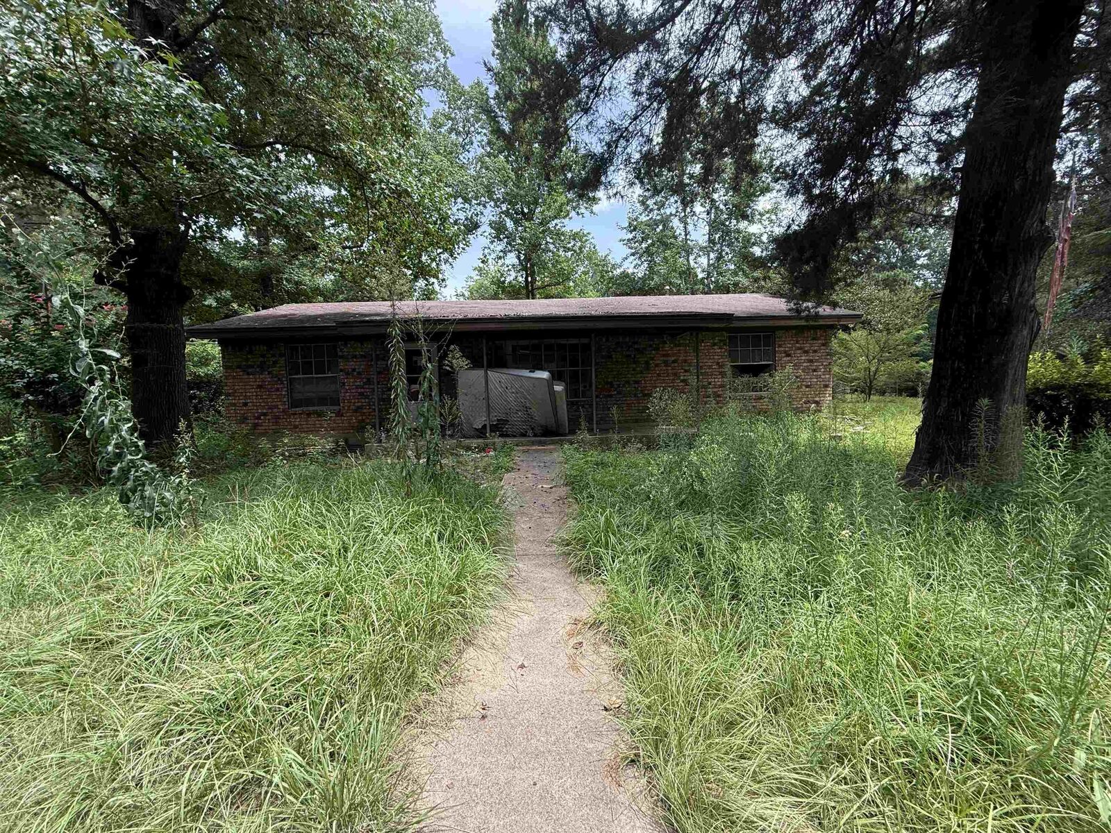 Property Photo:  1308 Cardinal  TX 75979 
