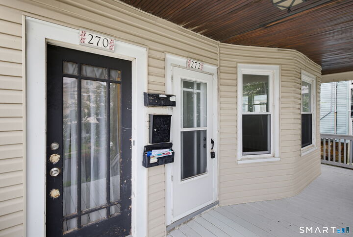 Property Photo:  270 Linwood Street  CT 06052 