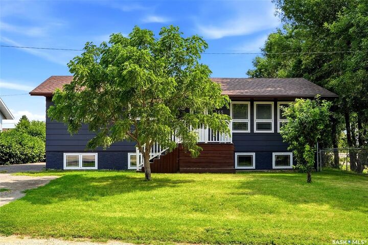 Property Photo:  365 Second Street  SK S0G 3E0 