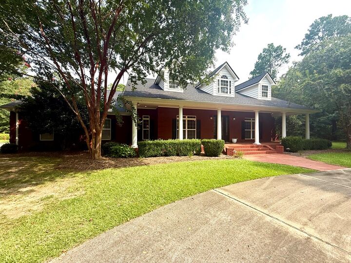 Property Photo: 12 Harrington Ln AL 36305