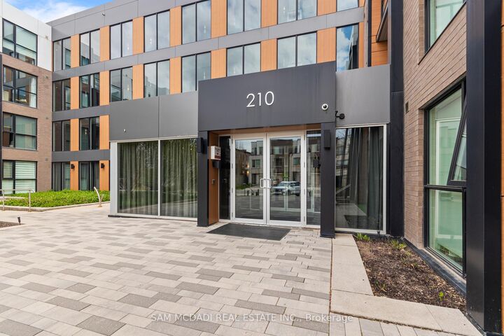 Property Photo:  210 Sabina Drive E 204  ON L6H 0W6 