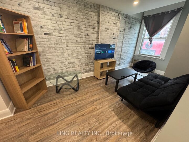Property Photo: 344 Richmond Street 1 ON N6A 3C3