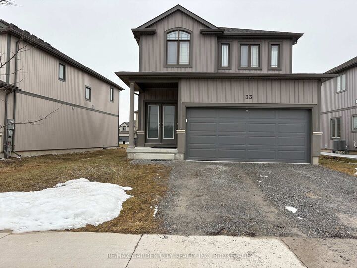 33 Bounty Avenue — photo 1