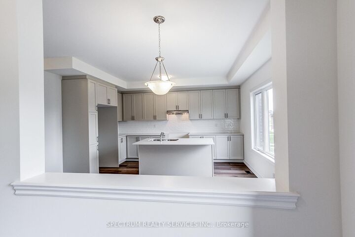 Property Photo:  29 Strickland Avenue  ON N3T 0X7 