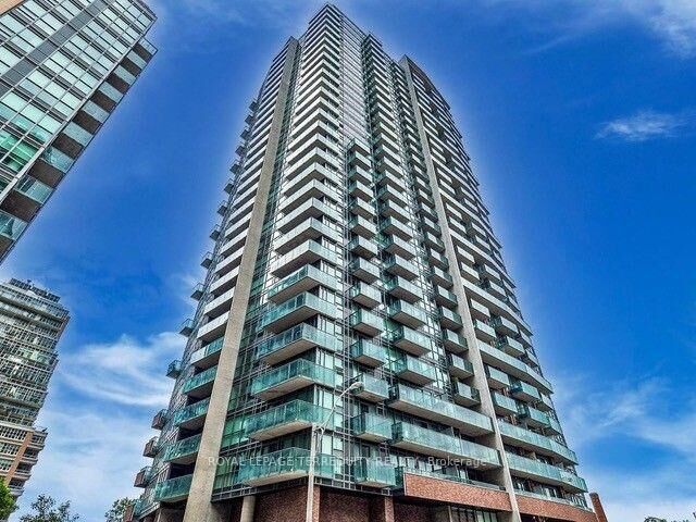 Property Photo: 150 East Liberty Street 1418 ON M6K 3R5