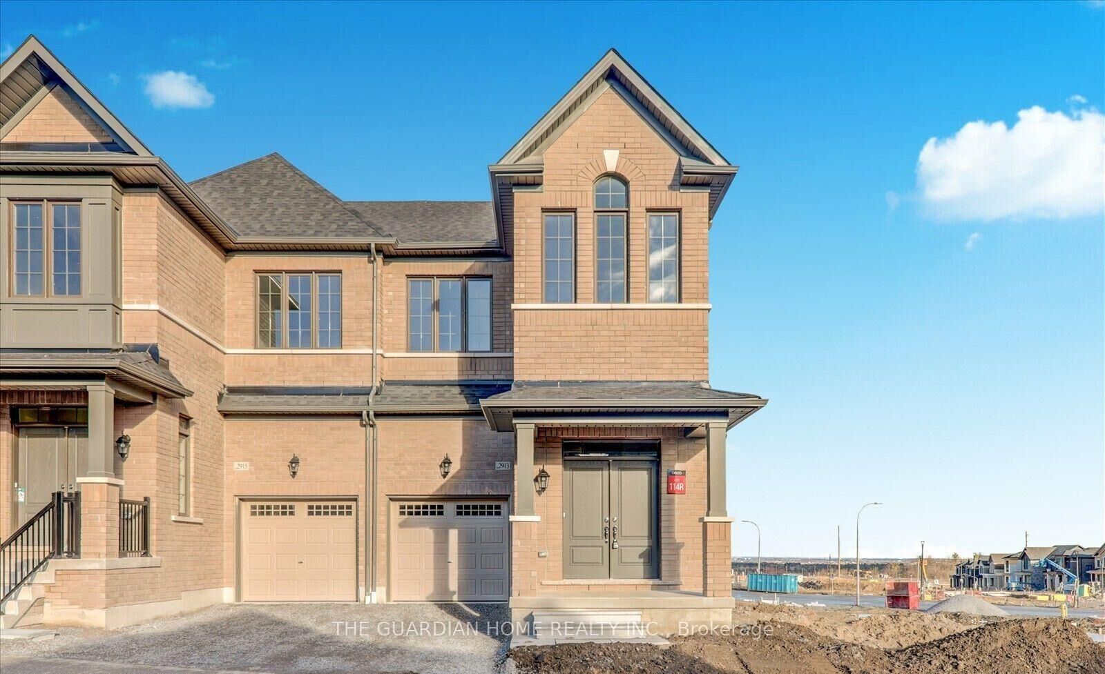Property Photo:  2913 Nakina Street  ON L1X 0P7 