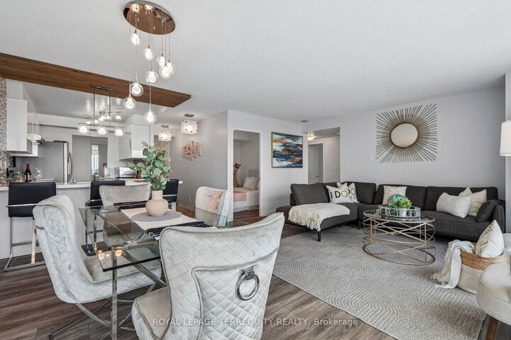 18 Lee Centre Drive 906 — photo 1