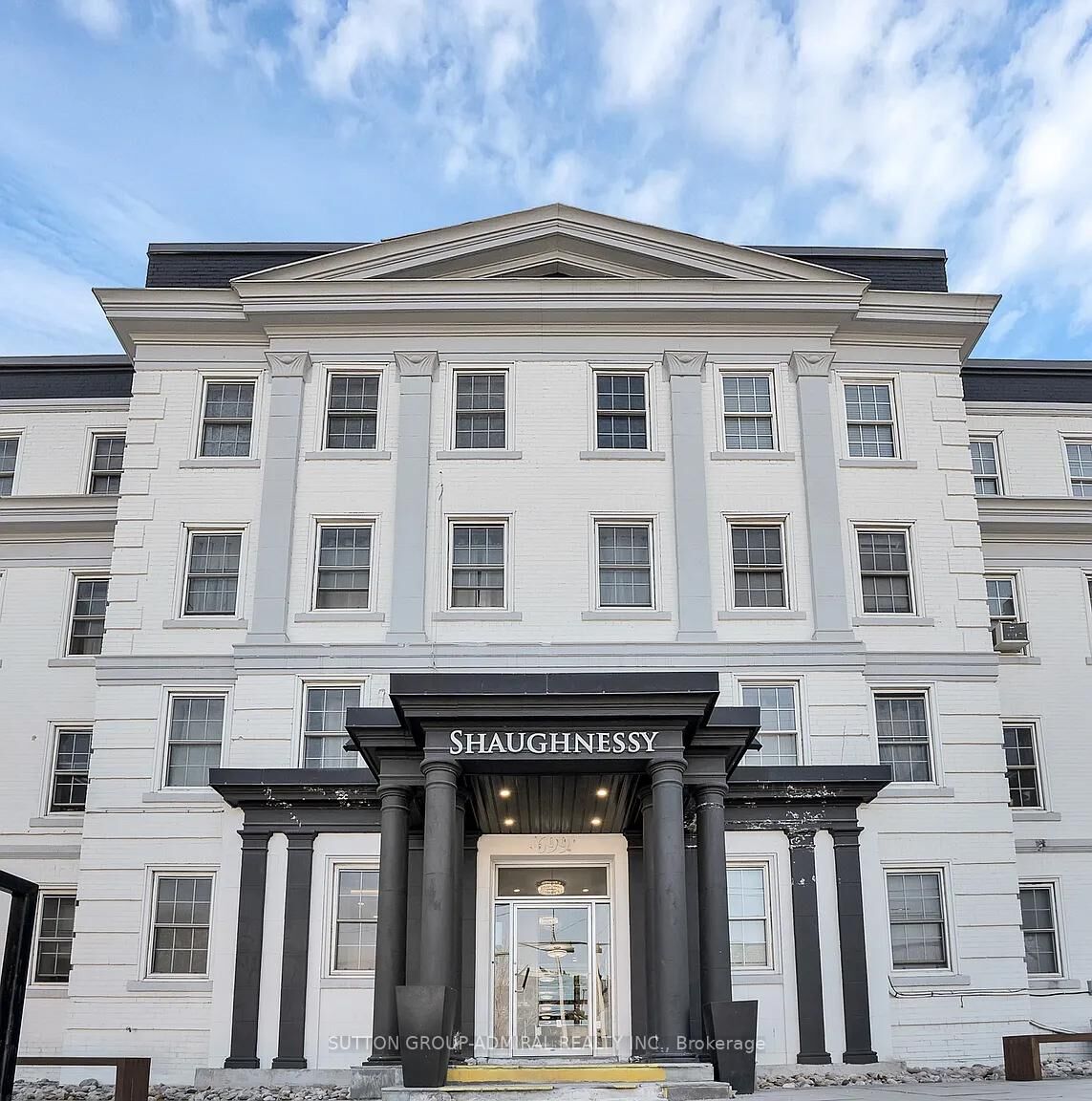 Property Photo:  699 Eglinton Avenue W 104  ON M5N 1C6 