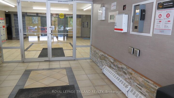 Photo de la propriété:  583 Mornington Avenue 504  ON N5Y 3E9 