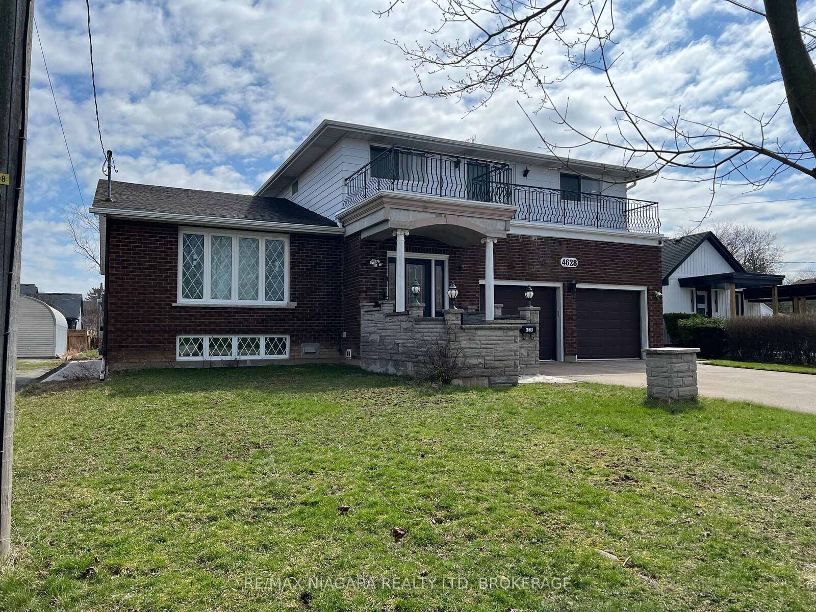 Property Photo:  4628 Baldwin Avenue  ON L2H 1N8 
