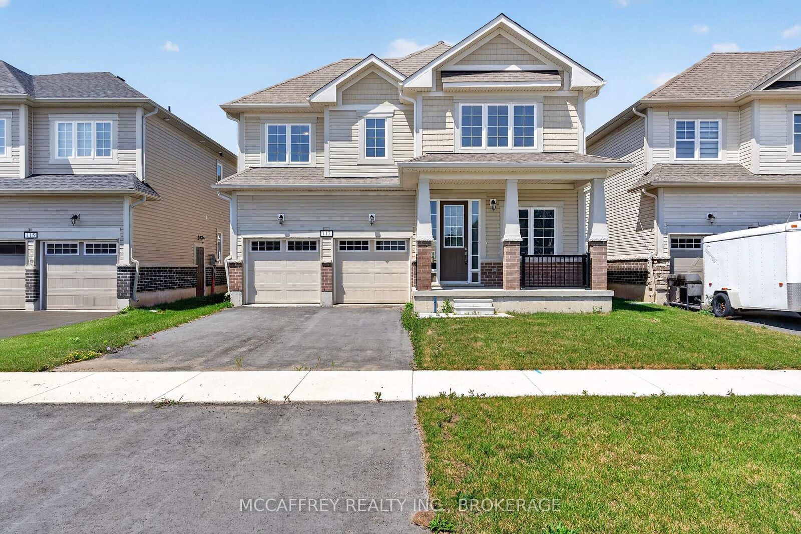 Property Photo: 117 Windermere Boulevard ON K0H 1G0