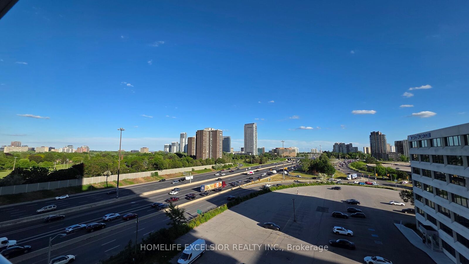 Photo de la propriété: 188 Fairview Mall Drive 829 ON M2J 0H7