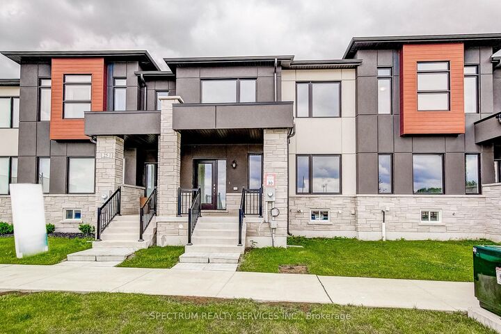 27 Strickland Avenue — photo 1