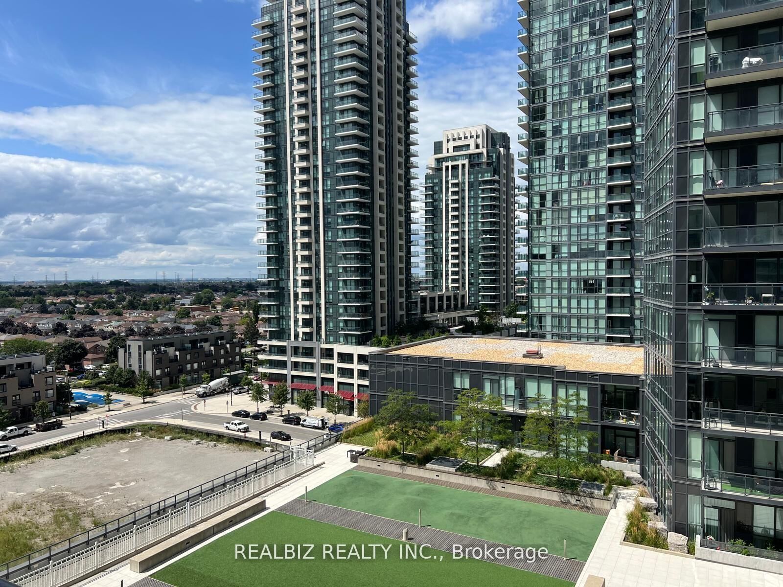 Property Photo:  4011 Brickstone Mews E 805  ON L5B 0J7 