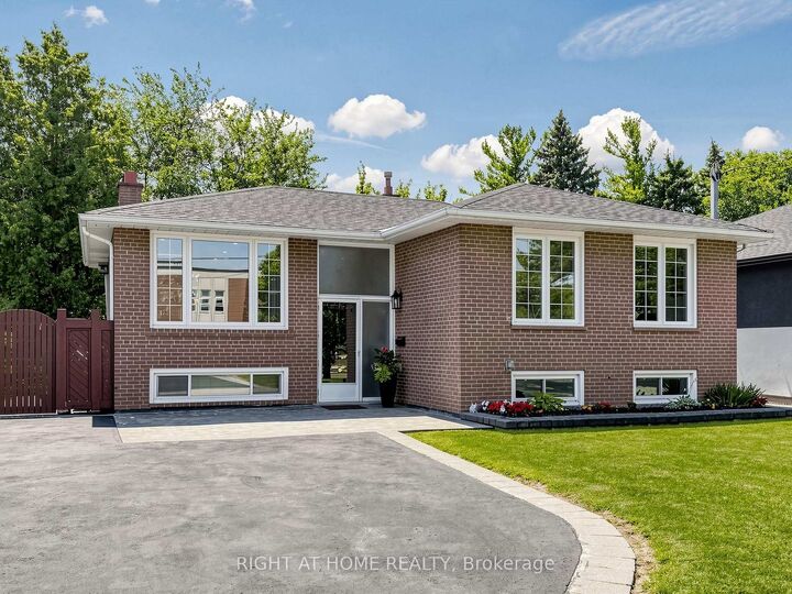 Property Photo:  305 Pleasant Avenue  ON M2R 2R2 