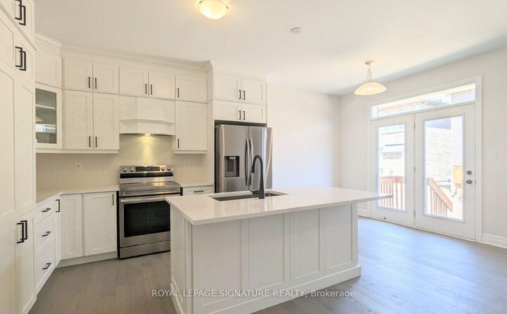 Property Photo: 1225 Manitou Way ON L9T 6H8