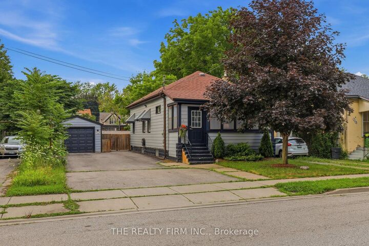 Property Photo: 946 Lorne Avenue ON N5W 3L1