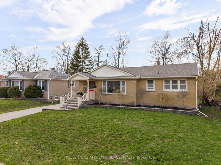 Property Photo:  38 North Street W  ON L3V 3S5 
