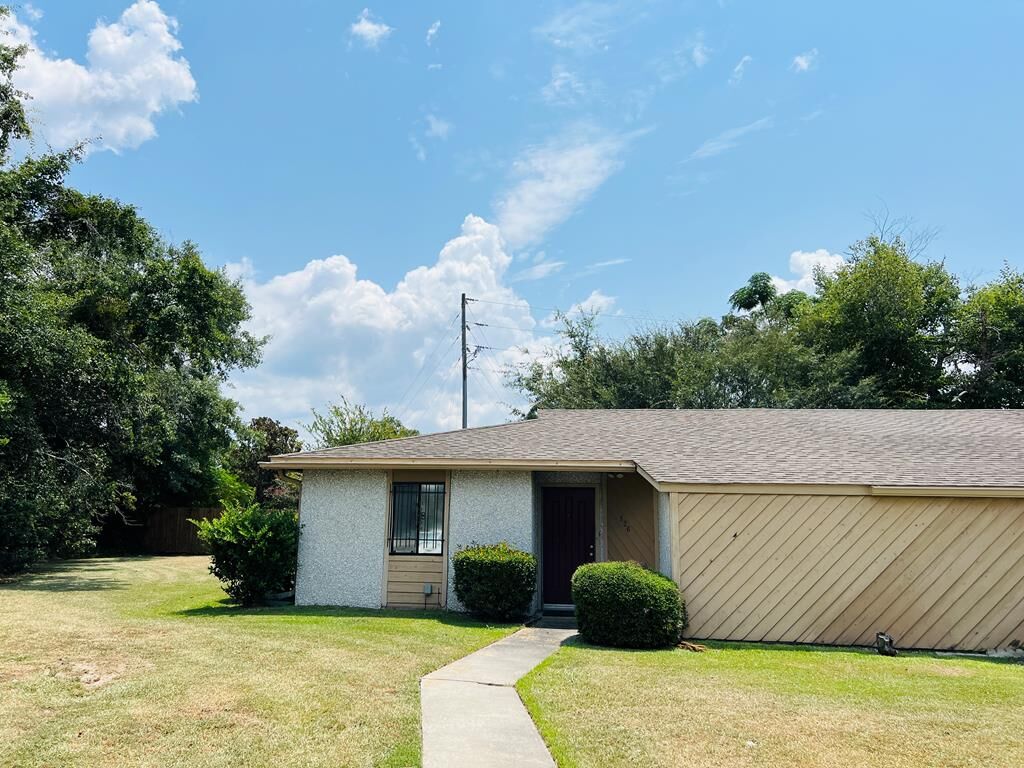 Property Photo:  526 Heritage Place  GA 31602 