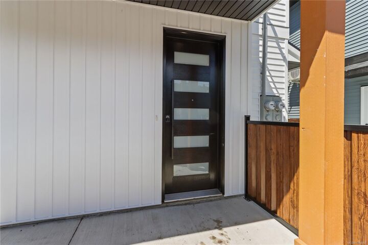 Property Photo: 2190 Jingle Pot Rd #100 BC V9R 6J2