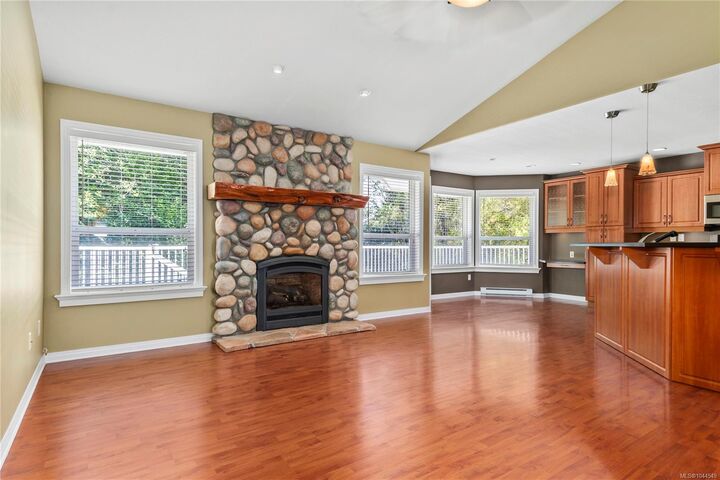 Property Photo: 228 Maryland Rd BC V9W 8H5