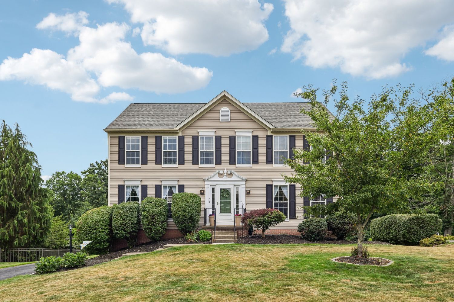 Property Photo:  8042 Woodcreek Drive  PA 15017 