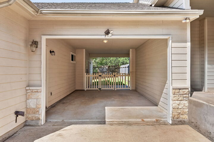 Property Photo:  1002 Castile Road A  TX 78733 