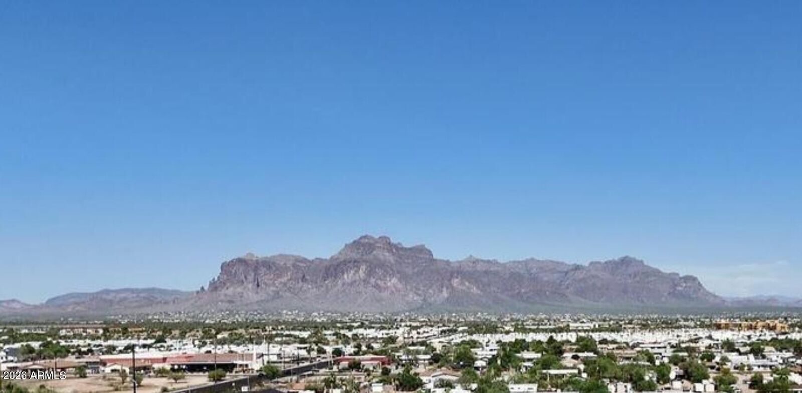 Property Photo:  662 N Ironwood Drive  AZ 85120 