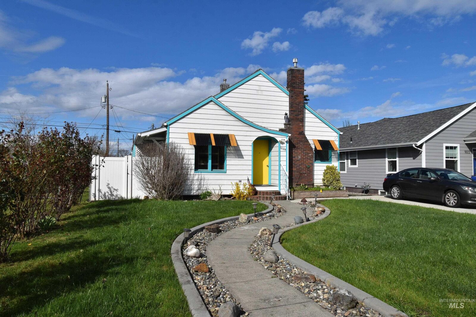 Property Photo:  1024 10th Street  WA 99403 