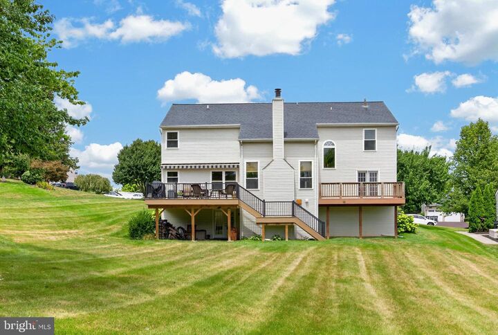 Property Photo:  5009 Swan Drive  PA 19460 