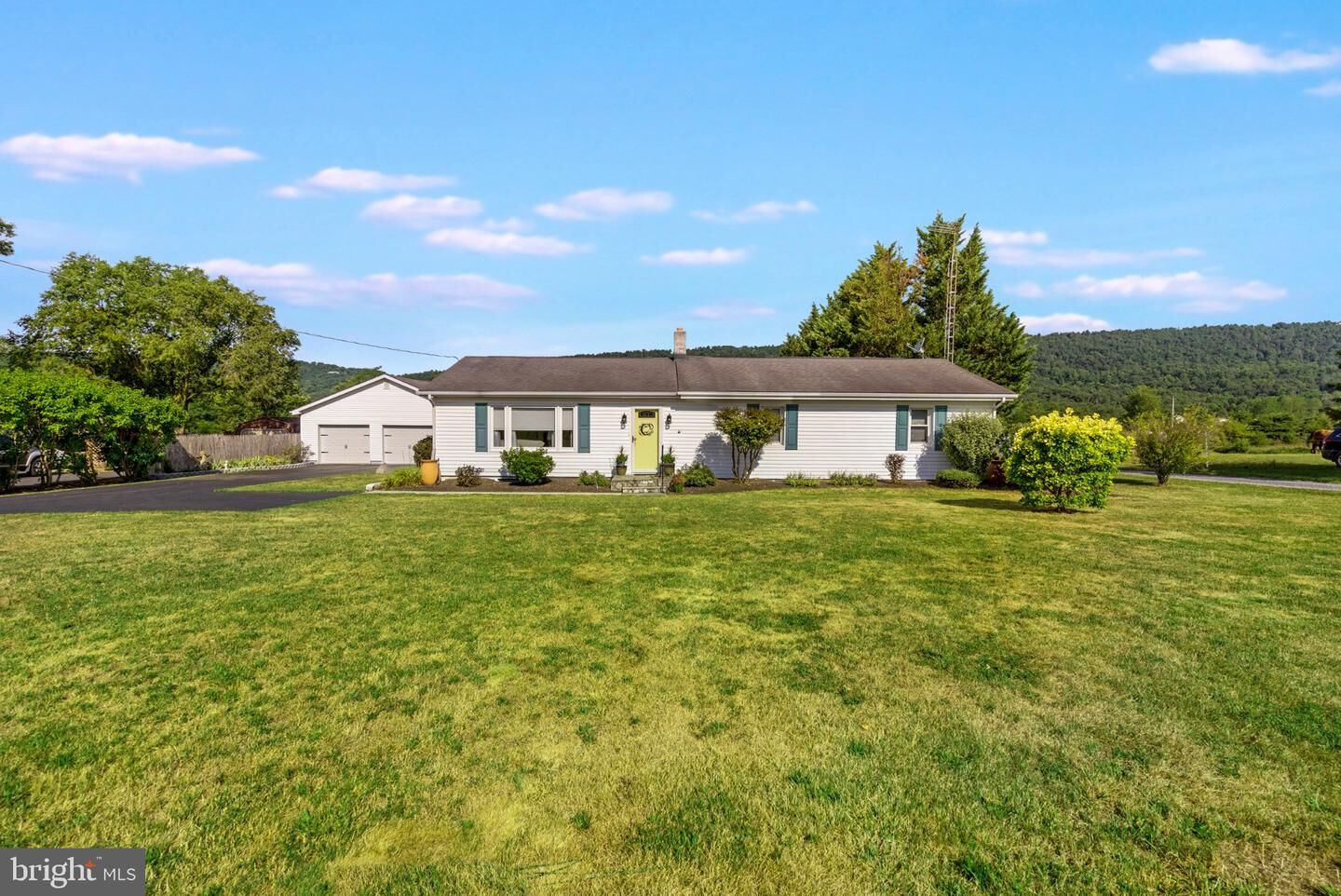 Property Photo: 1355 Reunion Corner WV 25420