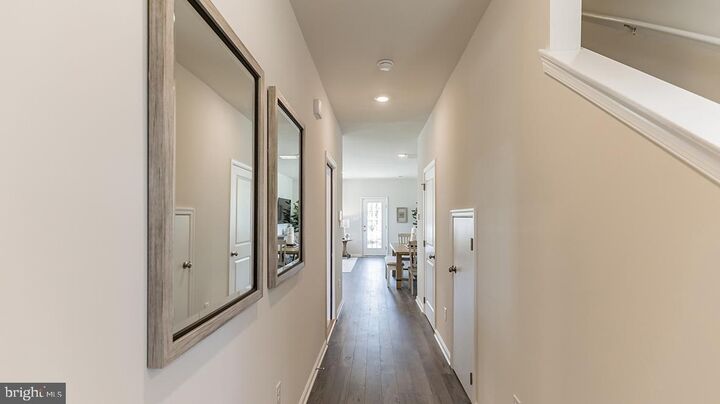 Property Photo:  163 Sickler Court  NJ 08081 