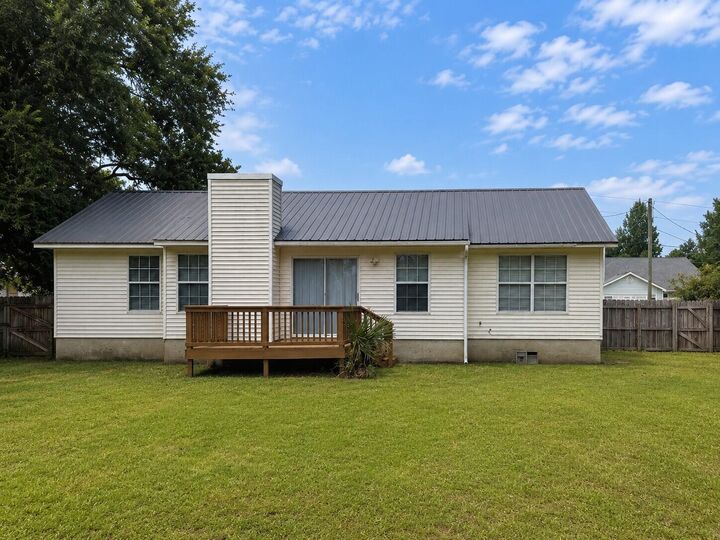 Property Photo:  218 Westview Drive  FL 32536 