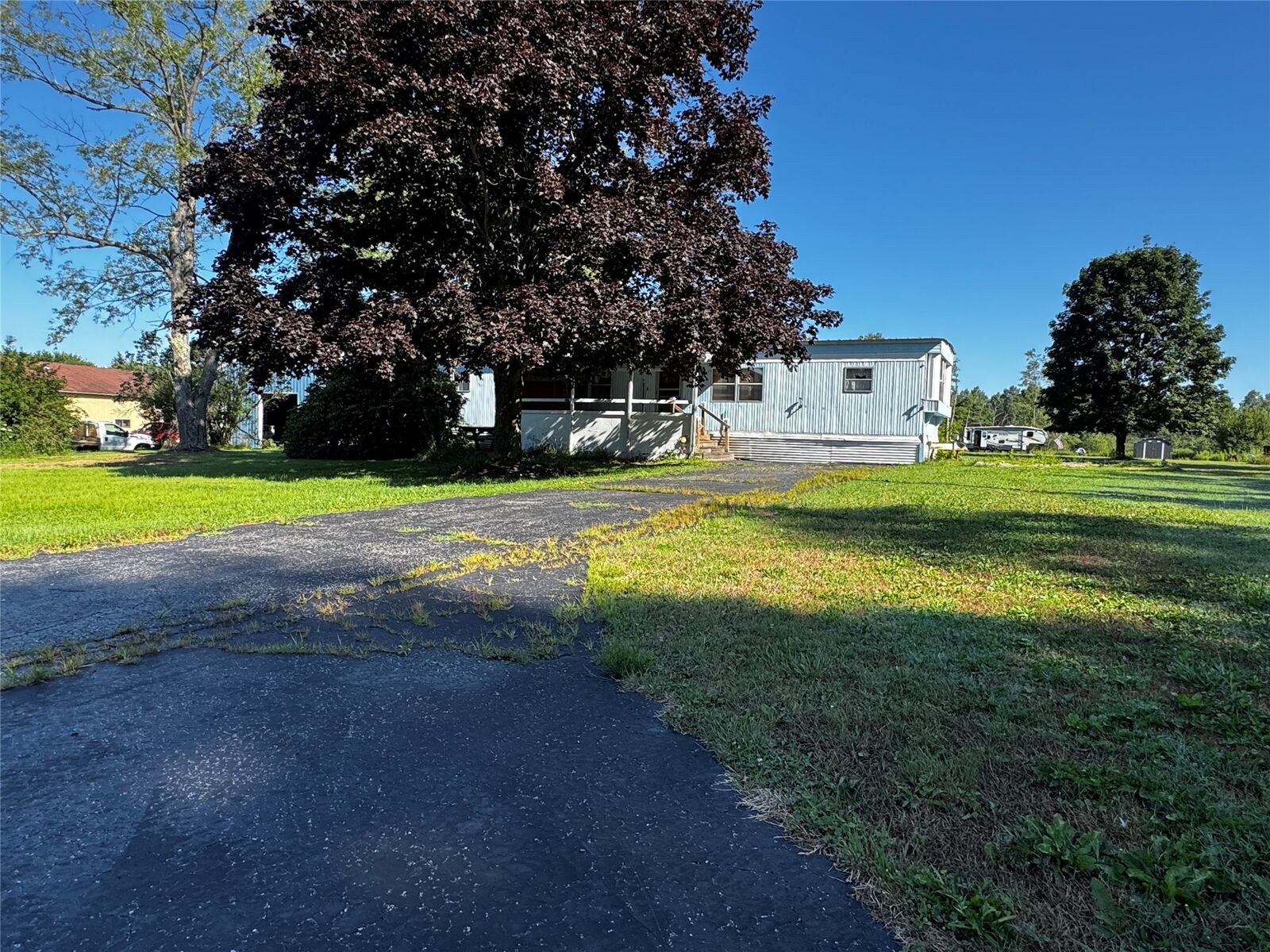Property Photo: 36852 Lake Road PA 16438
