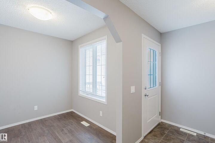 Property Photo:  14009 164 Avenue NW  AB T6V 0K6 