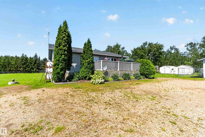 Property Photo: 56420 Rge Rd 231 AB T0A 1N0