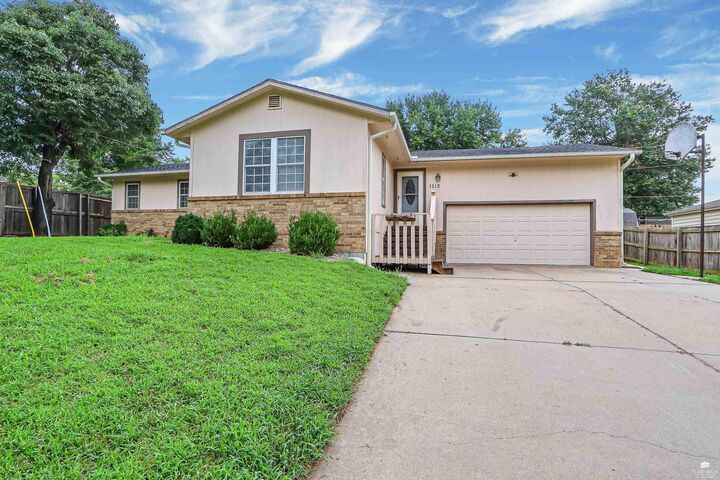 Property Photo: 1112 Village Drive KS 66503