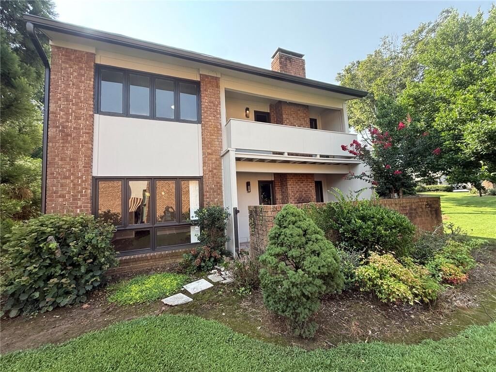 Property Photo:  3240 Clairmont North NE  GA 30329 