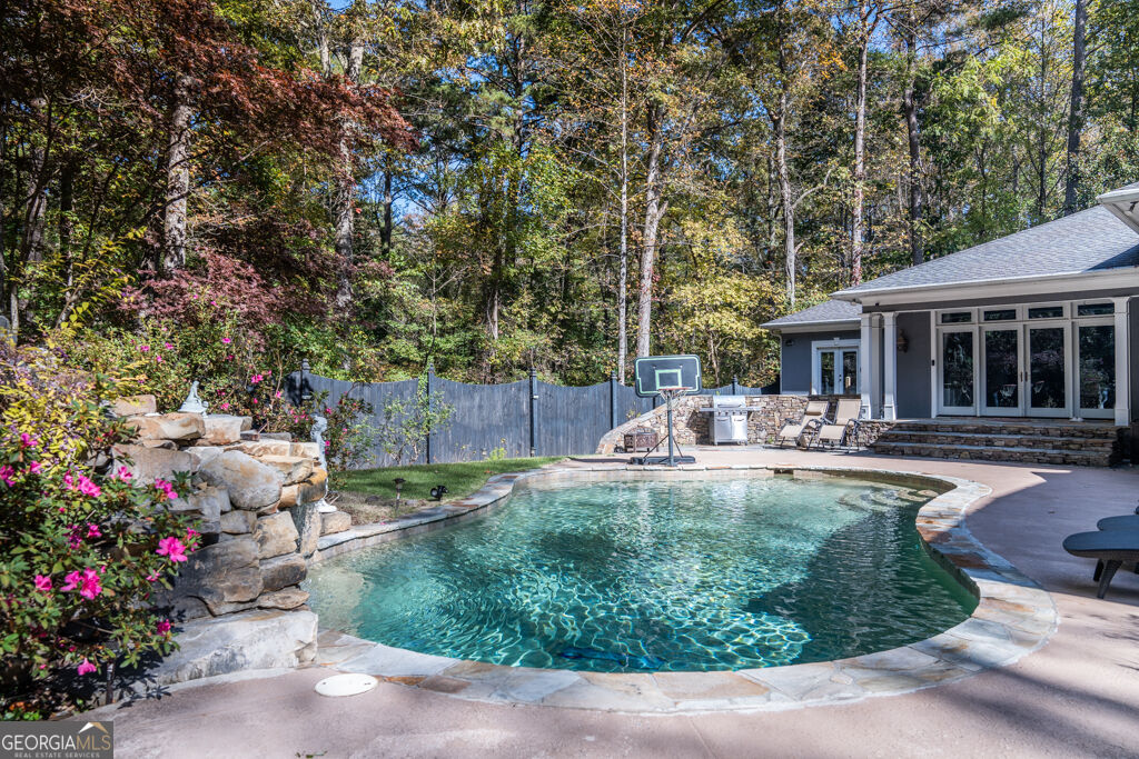Property Photo:  21 River Pine Drive SW  GA 30165 