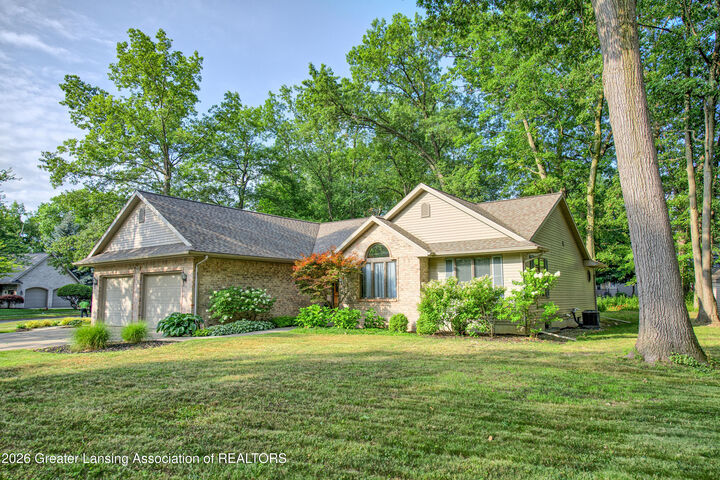Property Photo:  1002 Marshall Street  MI 48875 