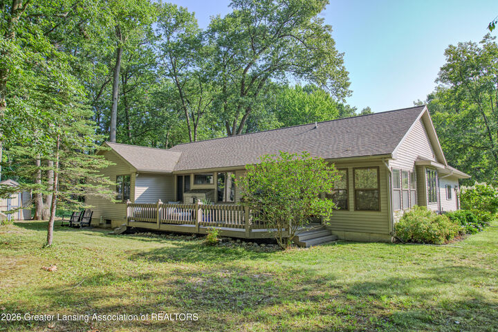 Property Photo: 1002 Marshall Street MI 48875