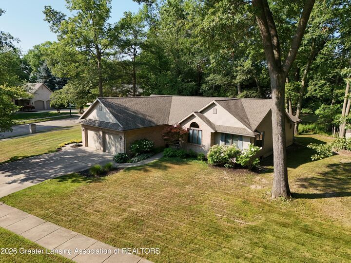 Property Photo: 1002 Marshall Street MI 48875