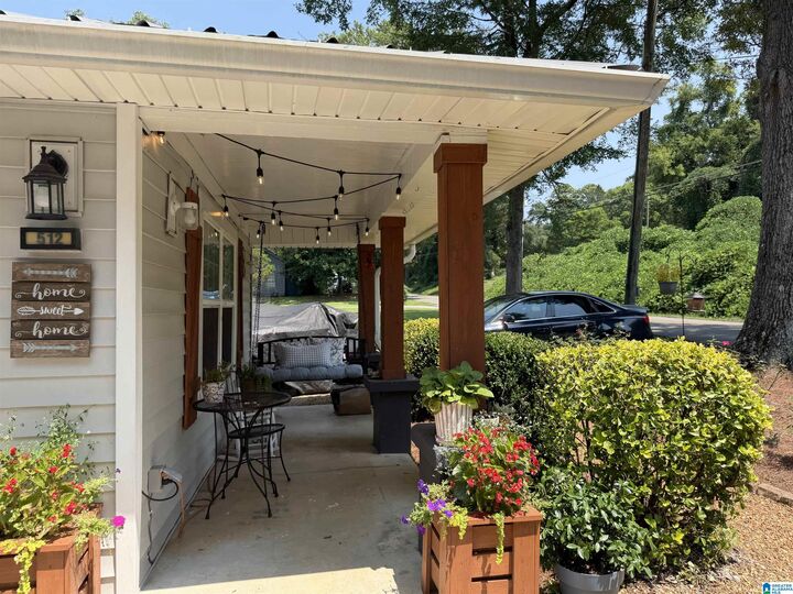 Property Photo:  512 Ladiga Street  AL 36265 