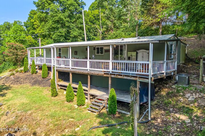 Property Photo: 3606/3610 Tracy Way TN 37931