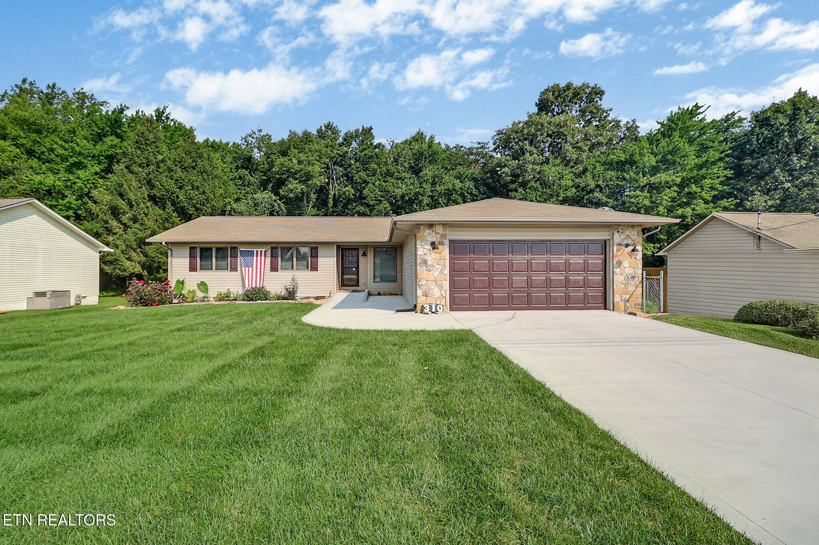 Property Photo:  310 Southgate Drive  TN 38555 