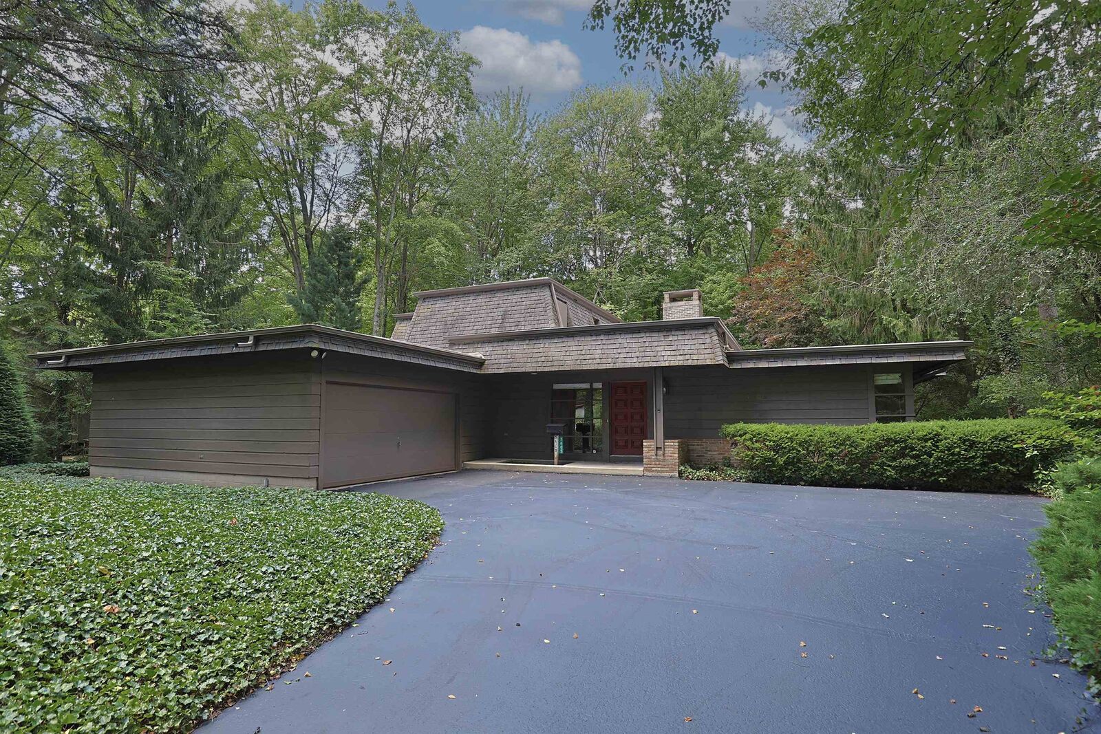 Property Photo: 5605 Woodview Pass MI 48642